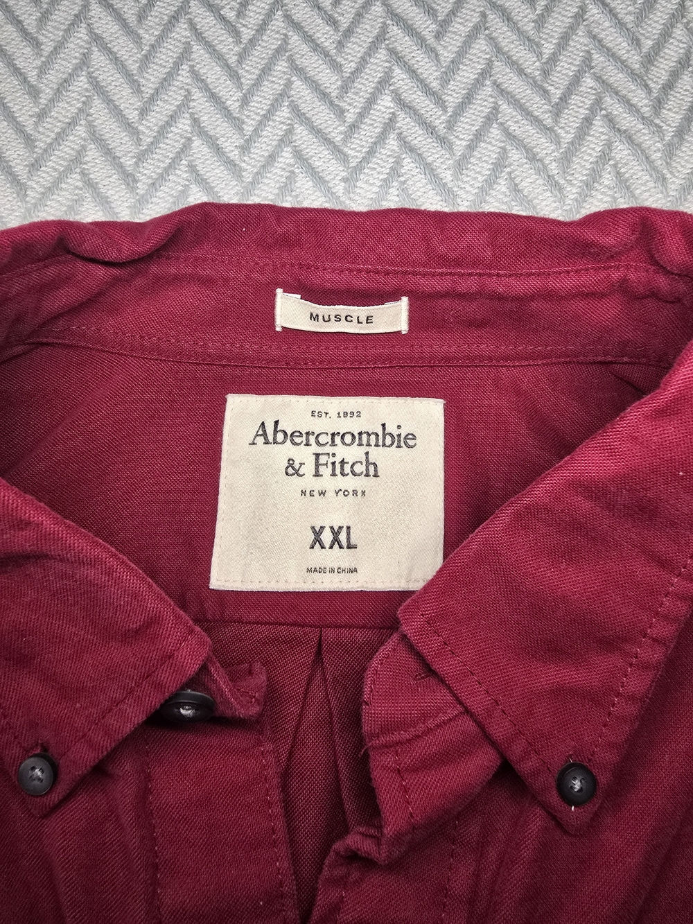 Abercrombie & Fitch Men's Red Button-Down Oxford Shirt - Picture 4 of 5
